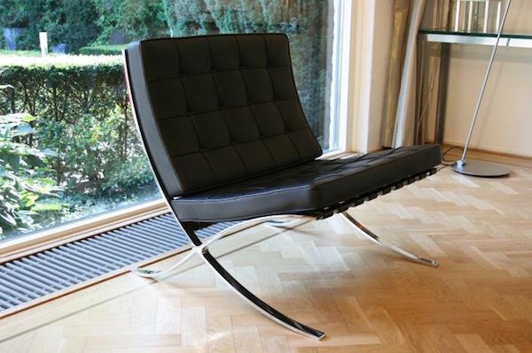 Barcelona-stoel (250L) van Mies van der Rohe